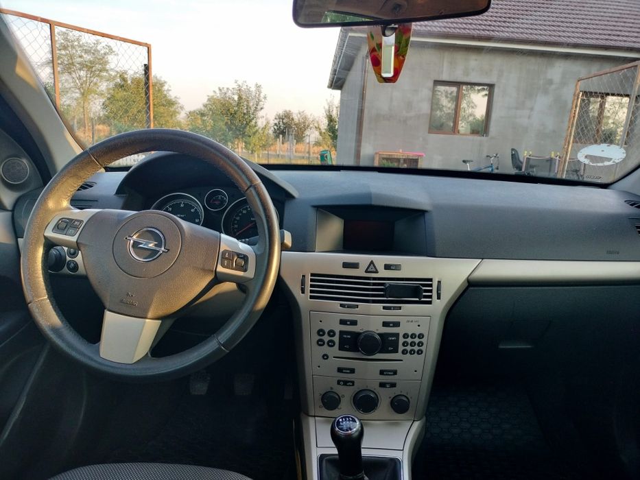 Vând Opel Astra h