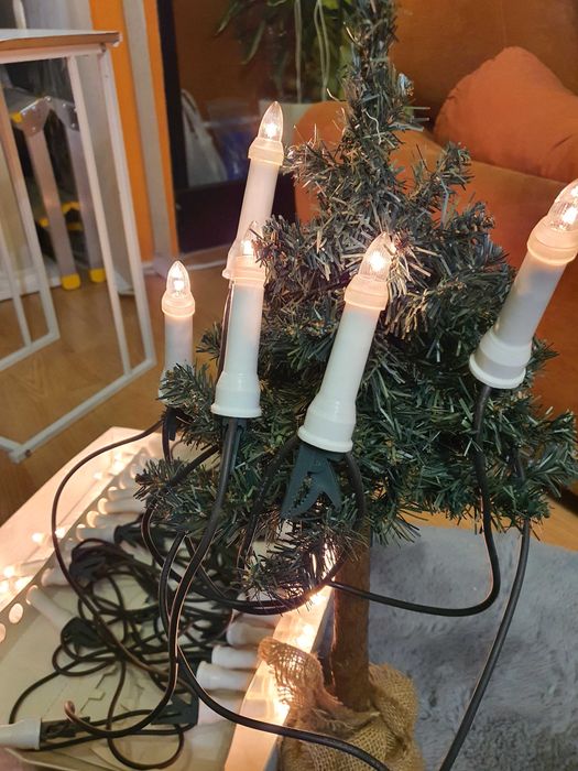 Instalatie de lumini tip lumânare interior, exterior