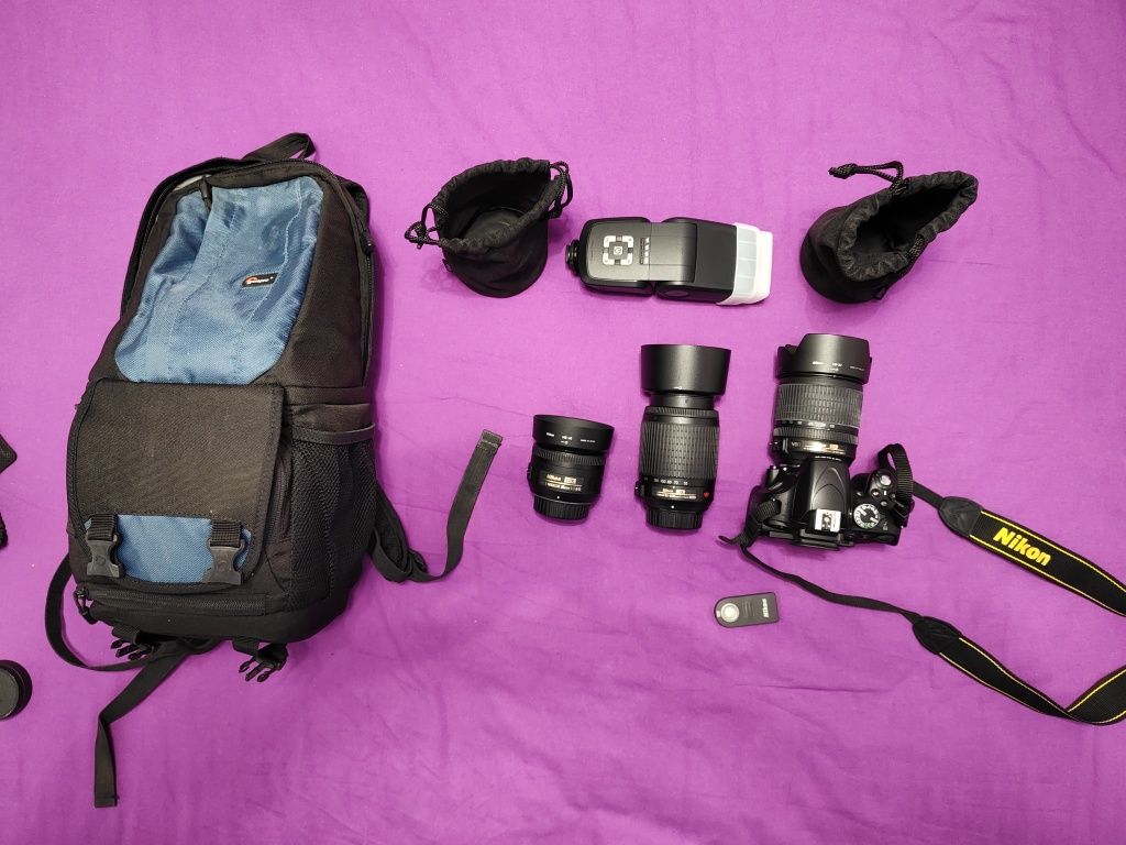 Nikon D5100 + obiective + accesorii