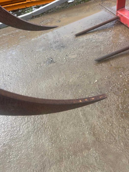 Catarg / lift cu graifer Wifo – pt baloti de max. 1 T