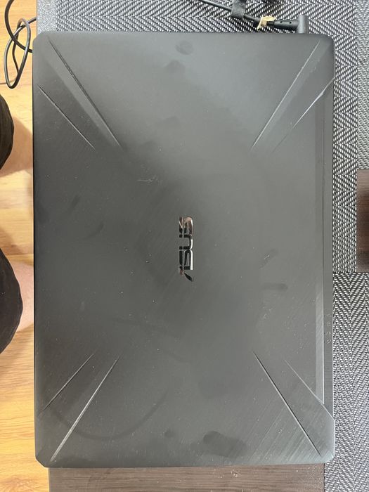 Геймърски Лаптоп Asus Tuf FX705DT