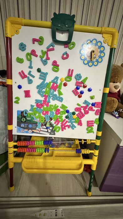 Продам детскую двухстороннюю доску для рисования