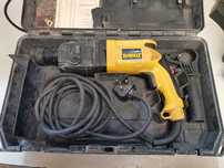 Перфоратор - Dewalt 600 W - 7