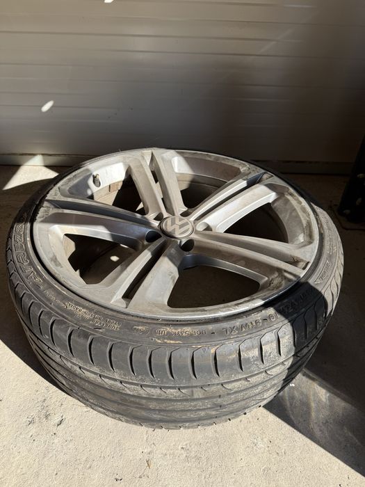 Jante si anvelope vara originale WV Mallory 19 inch