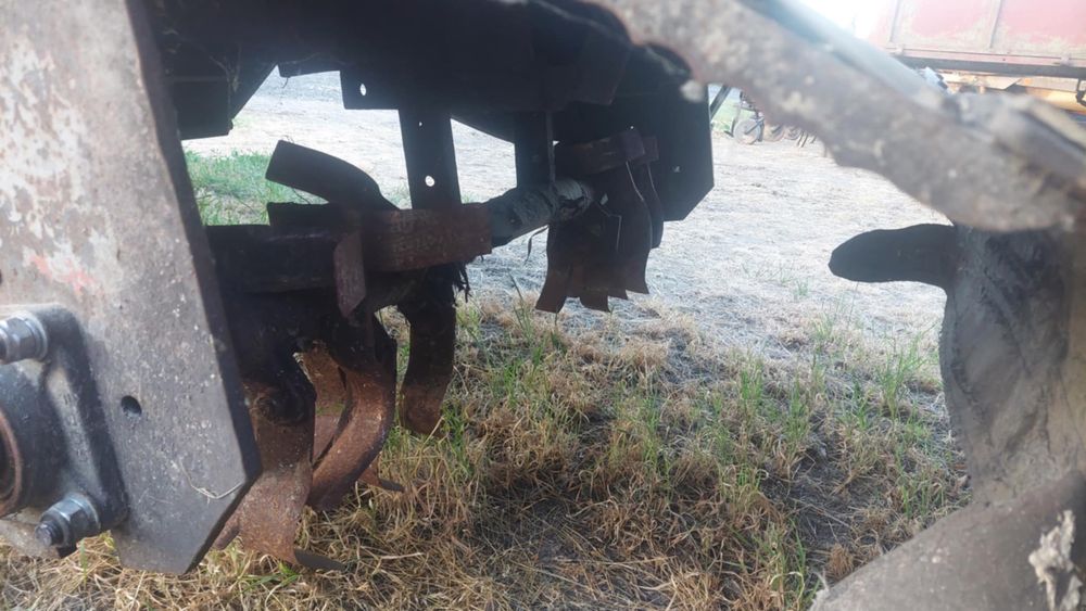 Bourgoin md8 pe doua randuri cu tocator