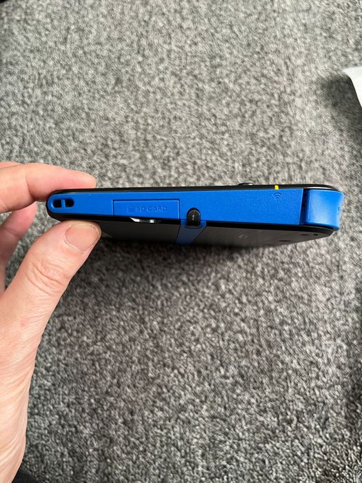 2DS Modat cu card de 64GB