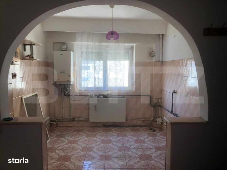 Apartament de vanzare, cu 3 camere, 63 mp, zona M16