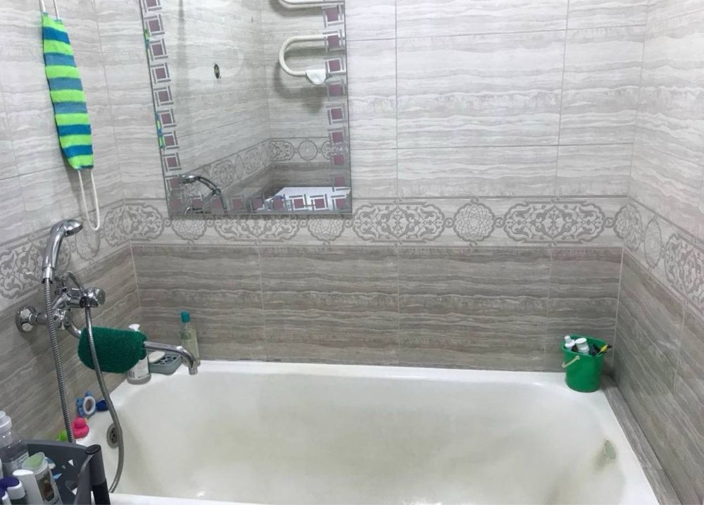 ПРОДАЕТСЯ Квартира! Чиланзар 10 квартал, 2/1/4 со своим подвалом!