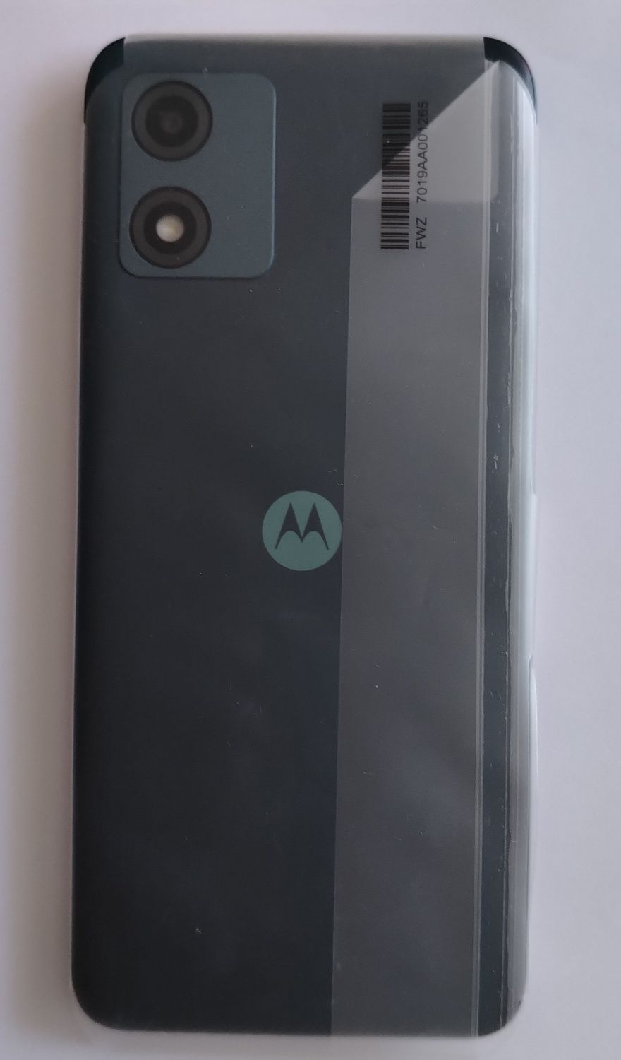 Чисто нов смартфон Motorola E13