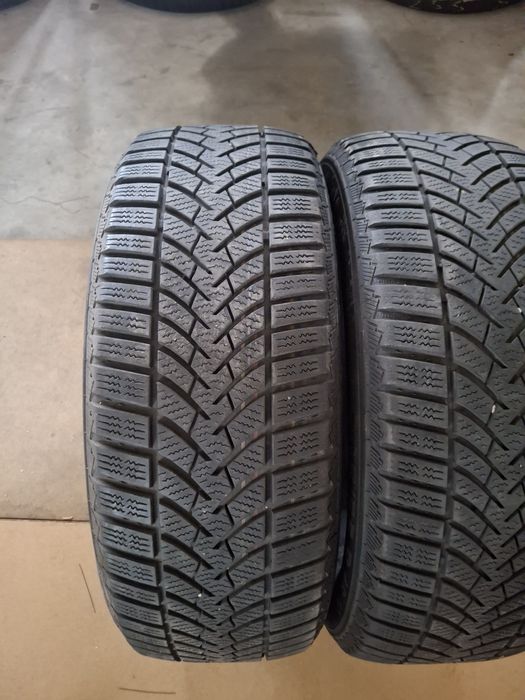 2 Anvelope de iarnă 205 55 r16 Semperit