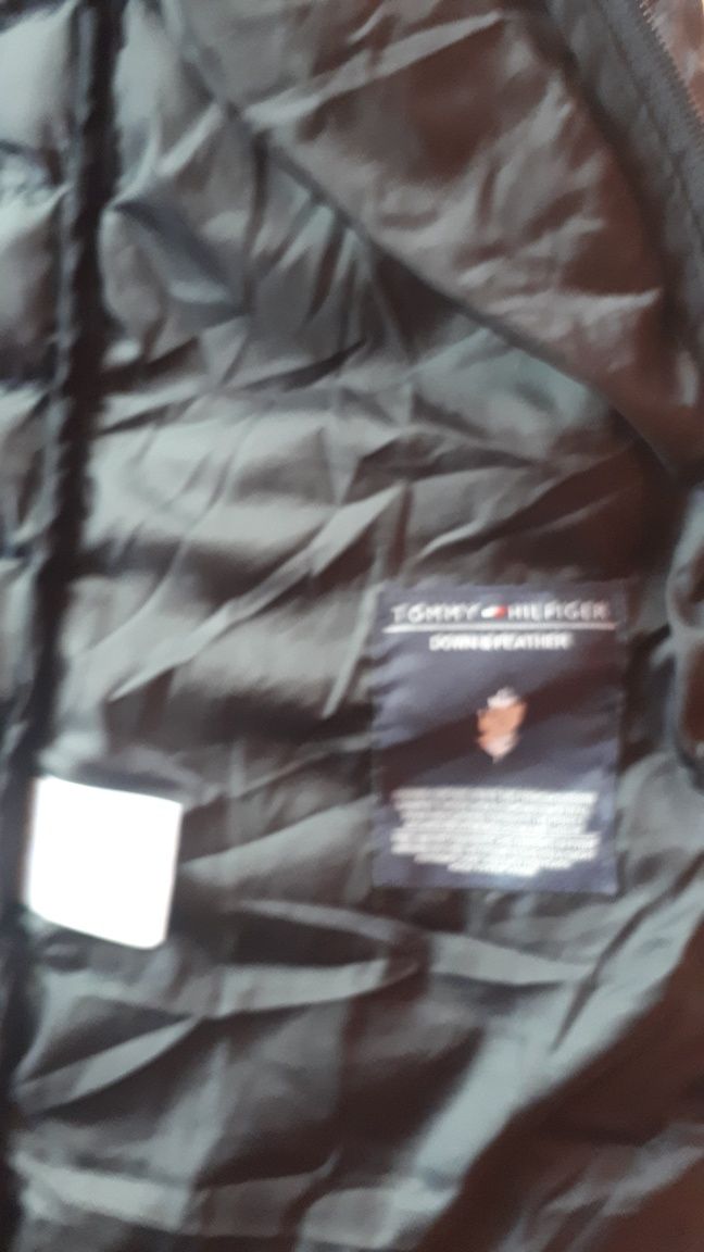 Яке Tommy Hilfiger за 3,4год.