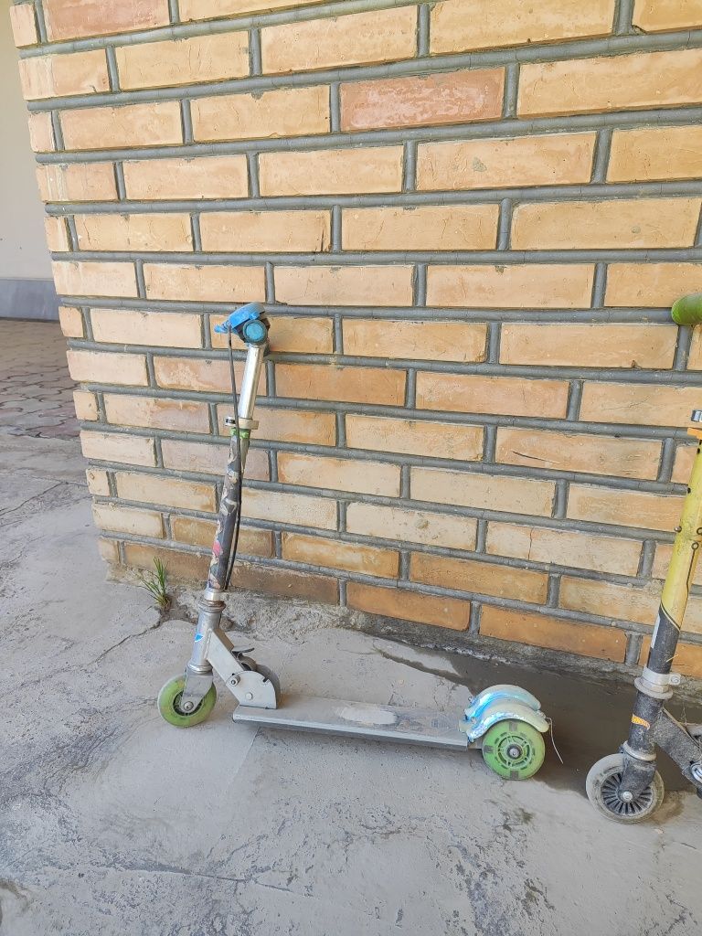 Самокат детский 2 та