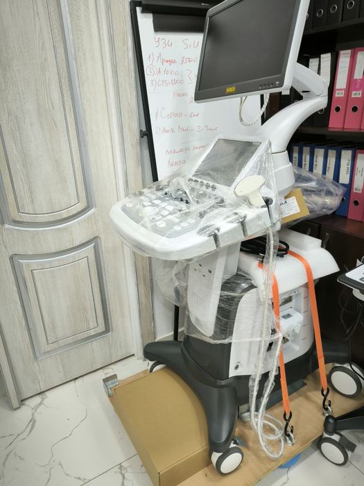 УЗИ система новая SiUi, модель Apogee 3500