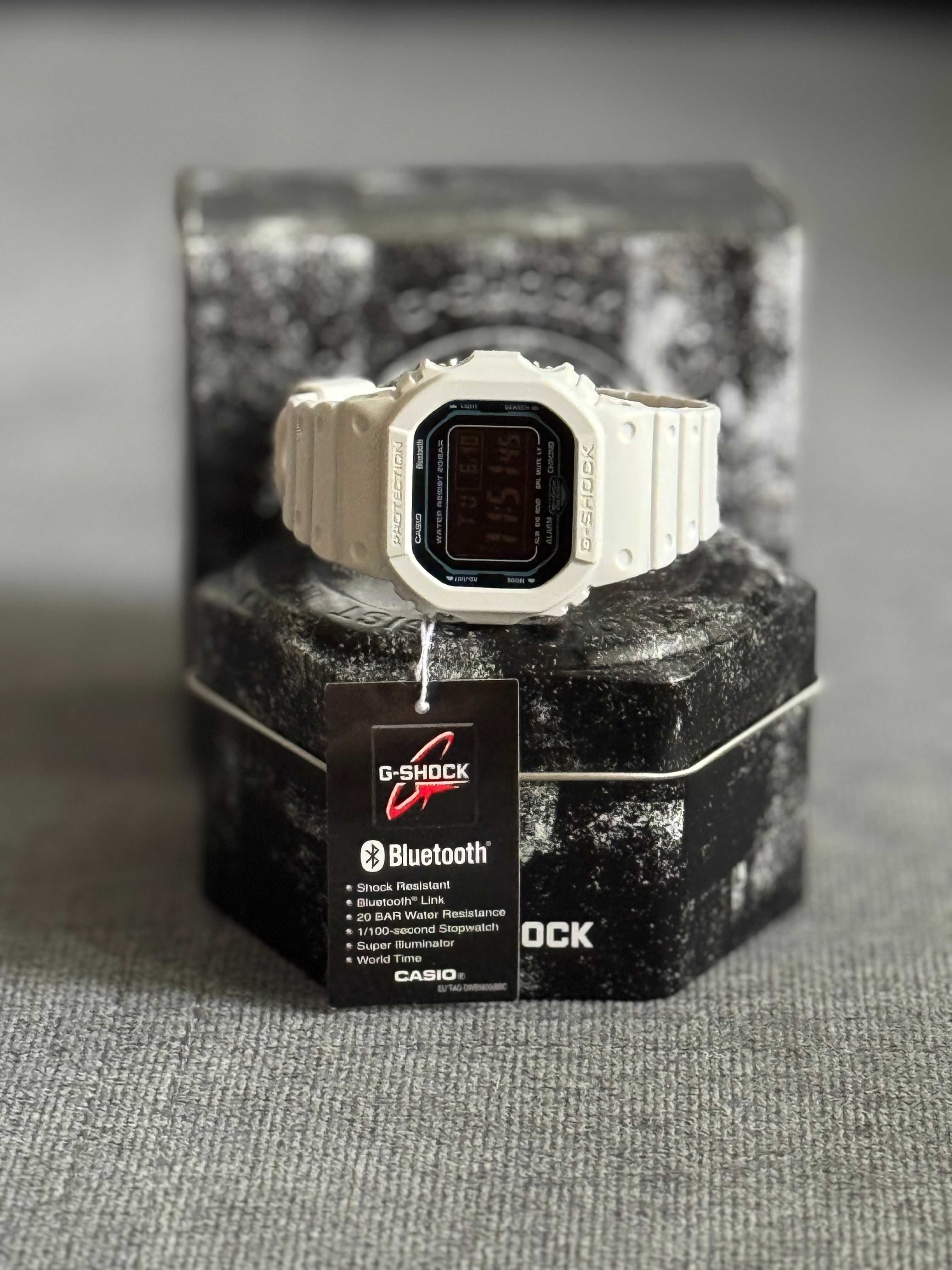 Часовник Casio G-Shock DW-B5600SF-7ER с гарнция до 17.06.2027