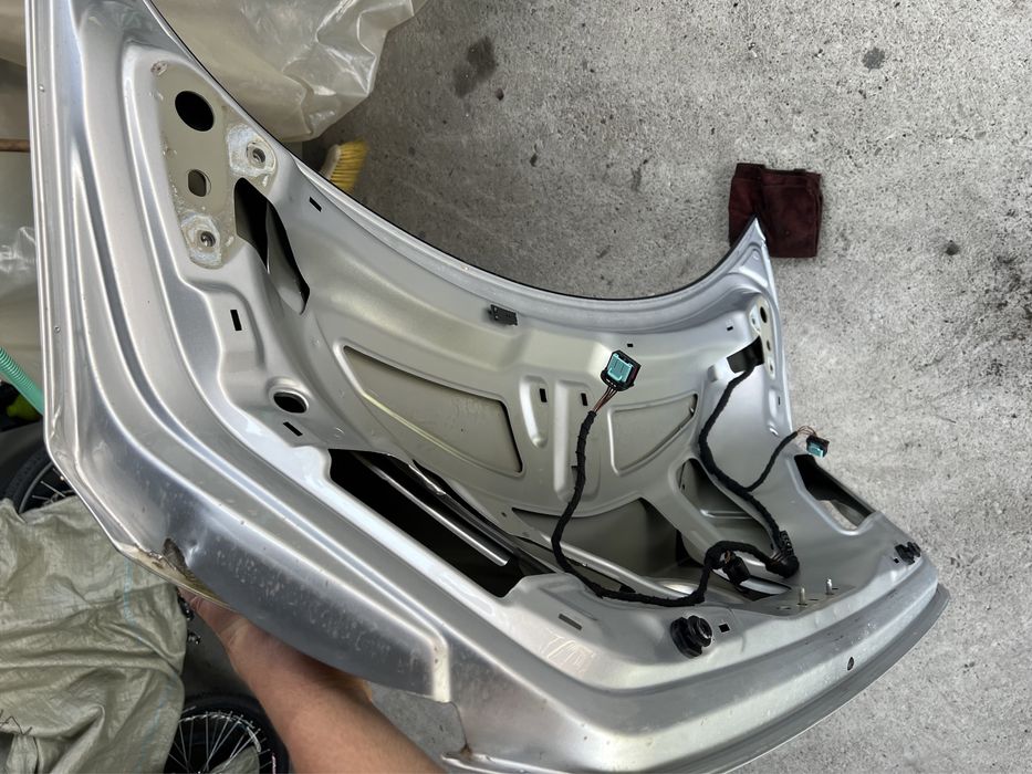 Capota portbagaj haion pt vw passat cc gri cod culoare la7w.