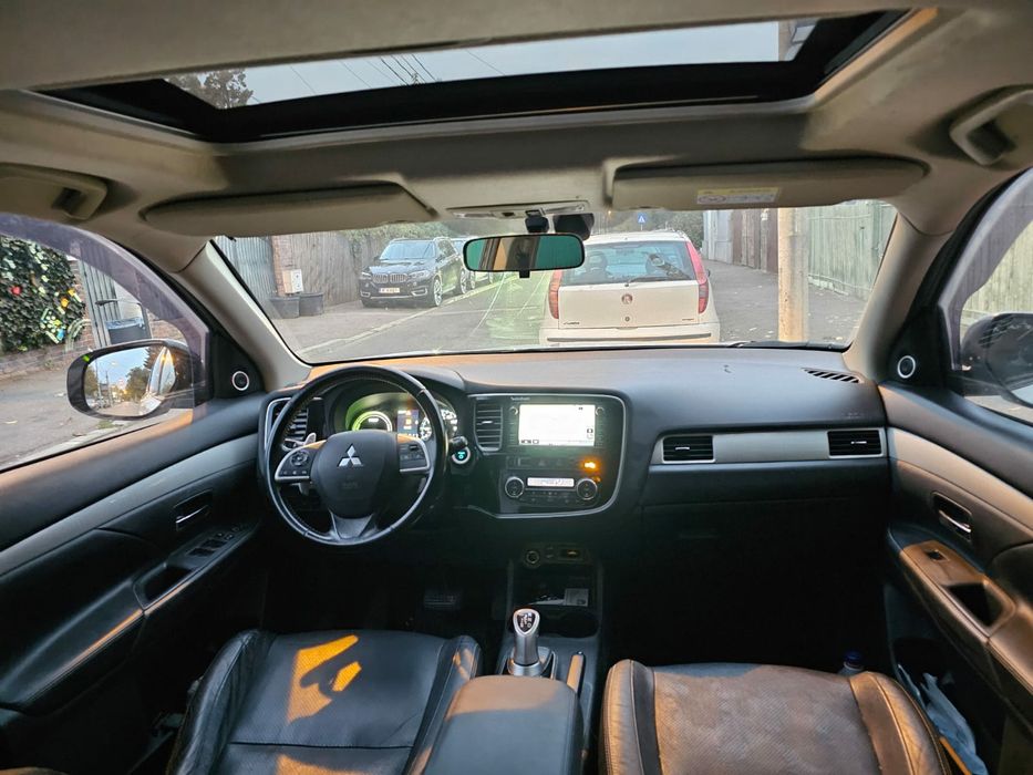 MItsubishi Outlander plug-in hybrid