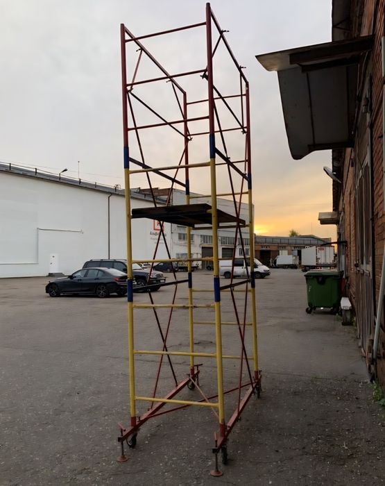 Аренда леса, вышка тура на колеса, прокат и аренда лесы