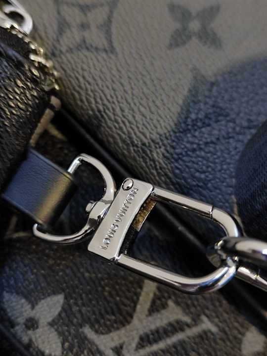 Louis Vuitton Monogram Trio Messenger geanta