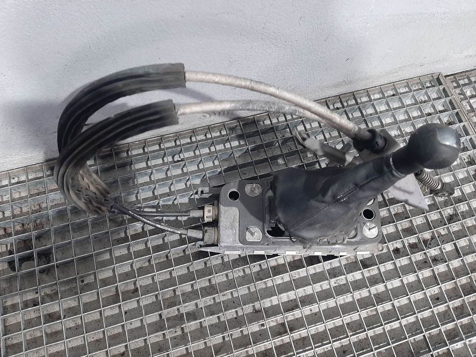 timonerie audi a3 8p 1.9 tdi 5 trepte 1k0711091a  1k0711266m