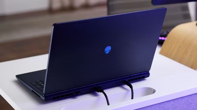Alienware x16 Aurora