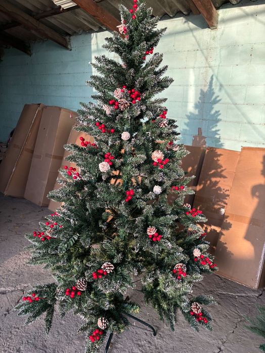 Елки с дизайном и без