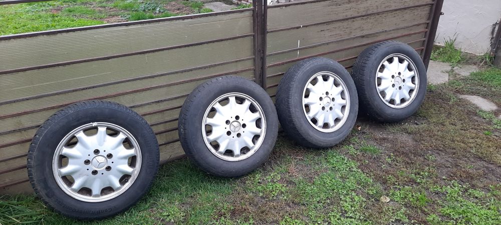 Vând jenti+cauciucuri MERCEDES 15