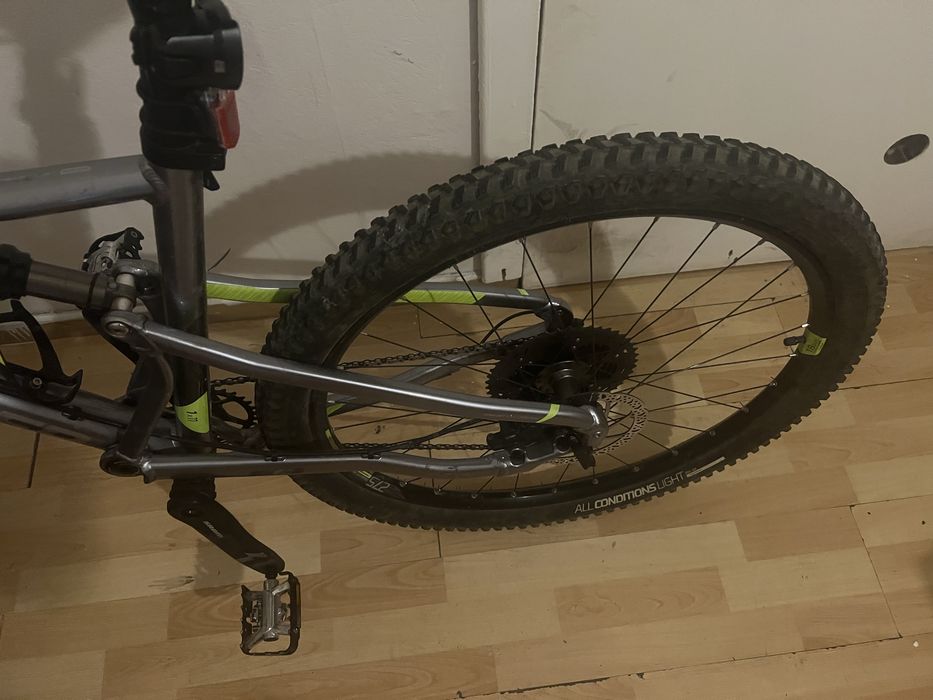 bicicleta  rockrider ST900 S…