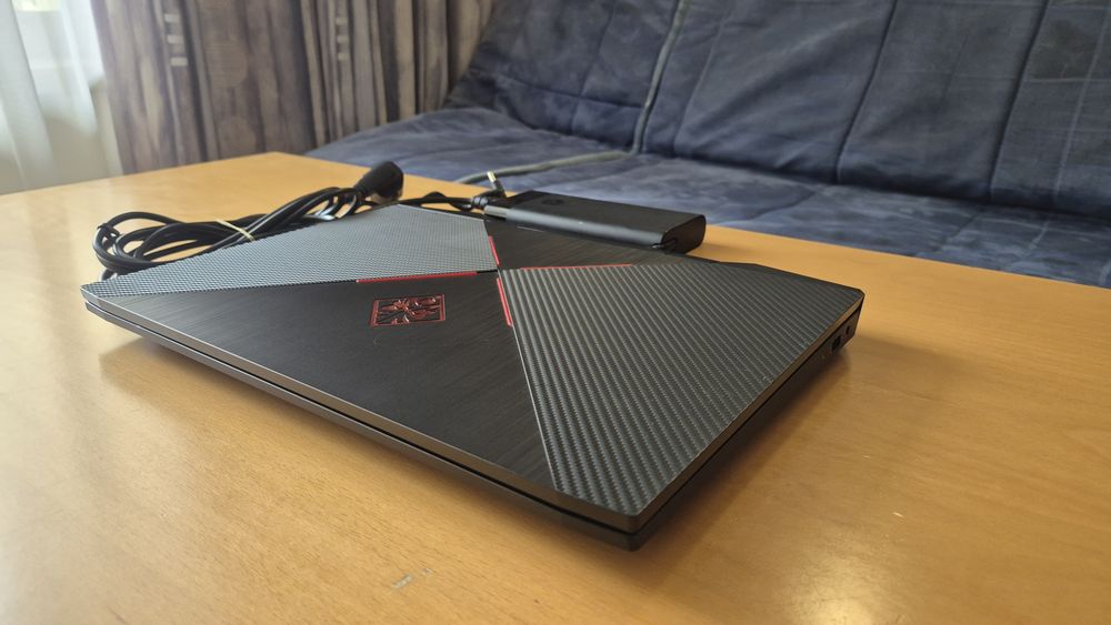 Gaming laptop HP OMEN 15-dc1044na