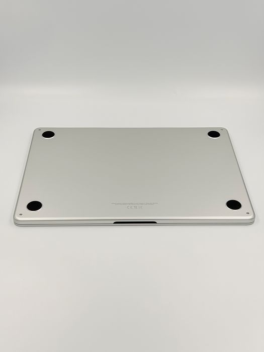 Laptop apple MacBook Air 13 m2 256gb ssd 8gb ram ca nou A2681