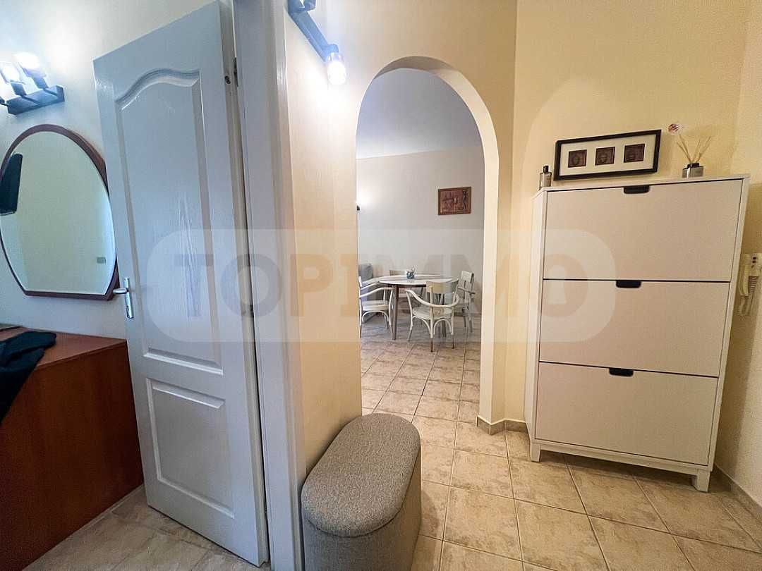 Двустаен апартамент в курортен комплекс Златни пясъци