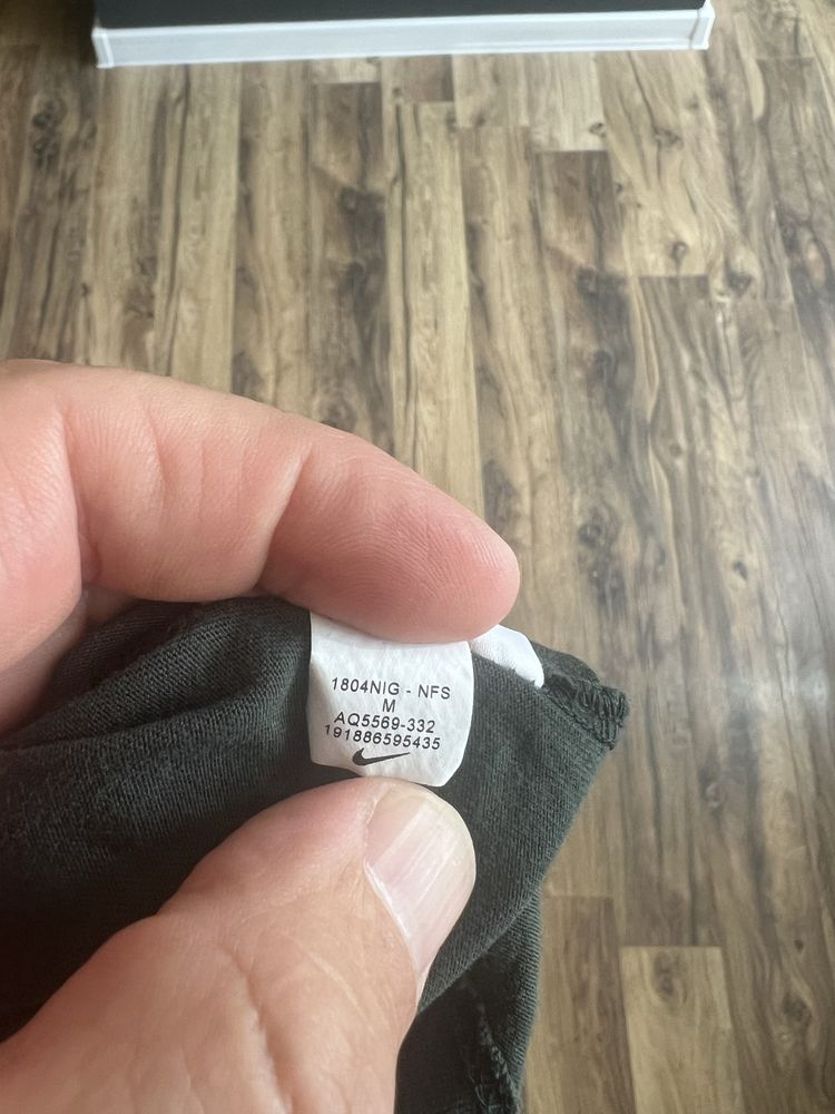 Nike Tee size M NWS