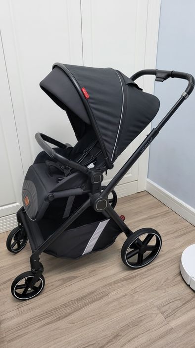 Прогулочная коляска маневренная