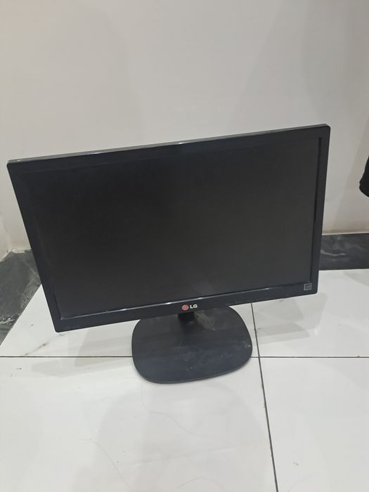 LG monitor sotiladi