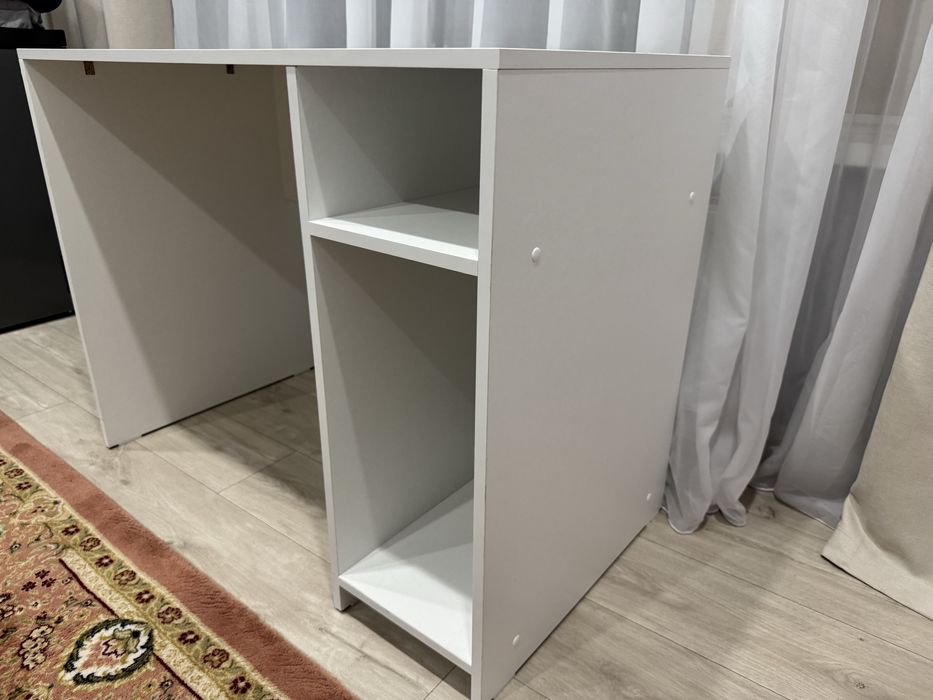 Стол компьютерный