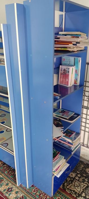 2 etajli bolalar karavatchasi yangi pul zarulligichi uchun sotmoqchima