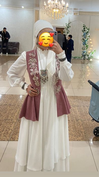 Кажекей и платье