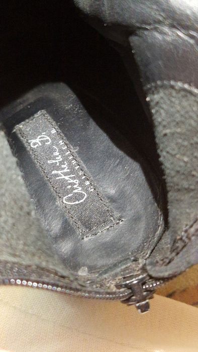 Ghete cu toc pana la glezna negre Essenza