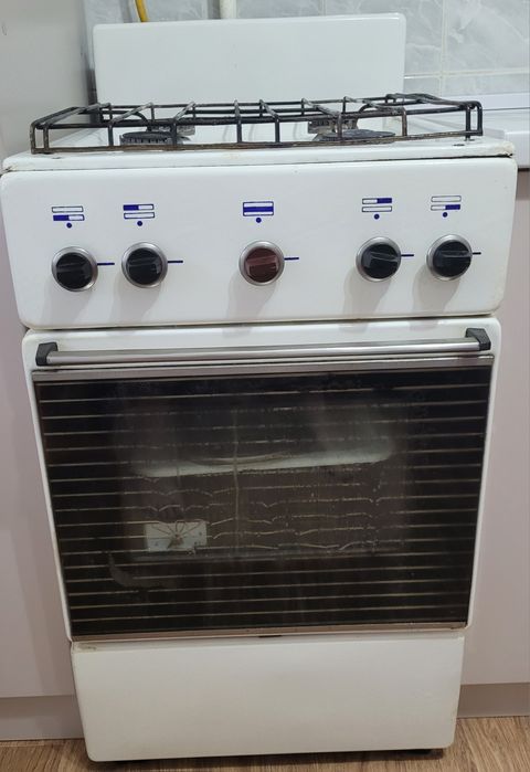 продам газовую плиту