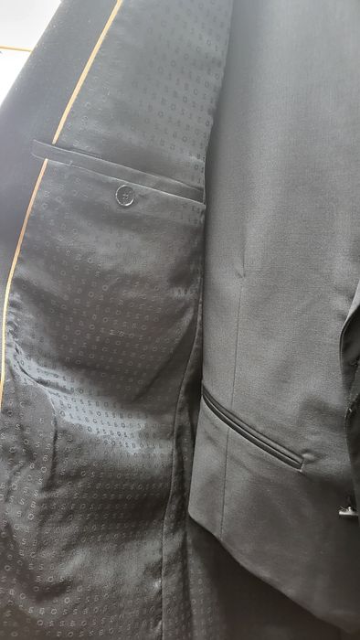 costum boss tuxido ginere