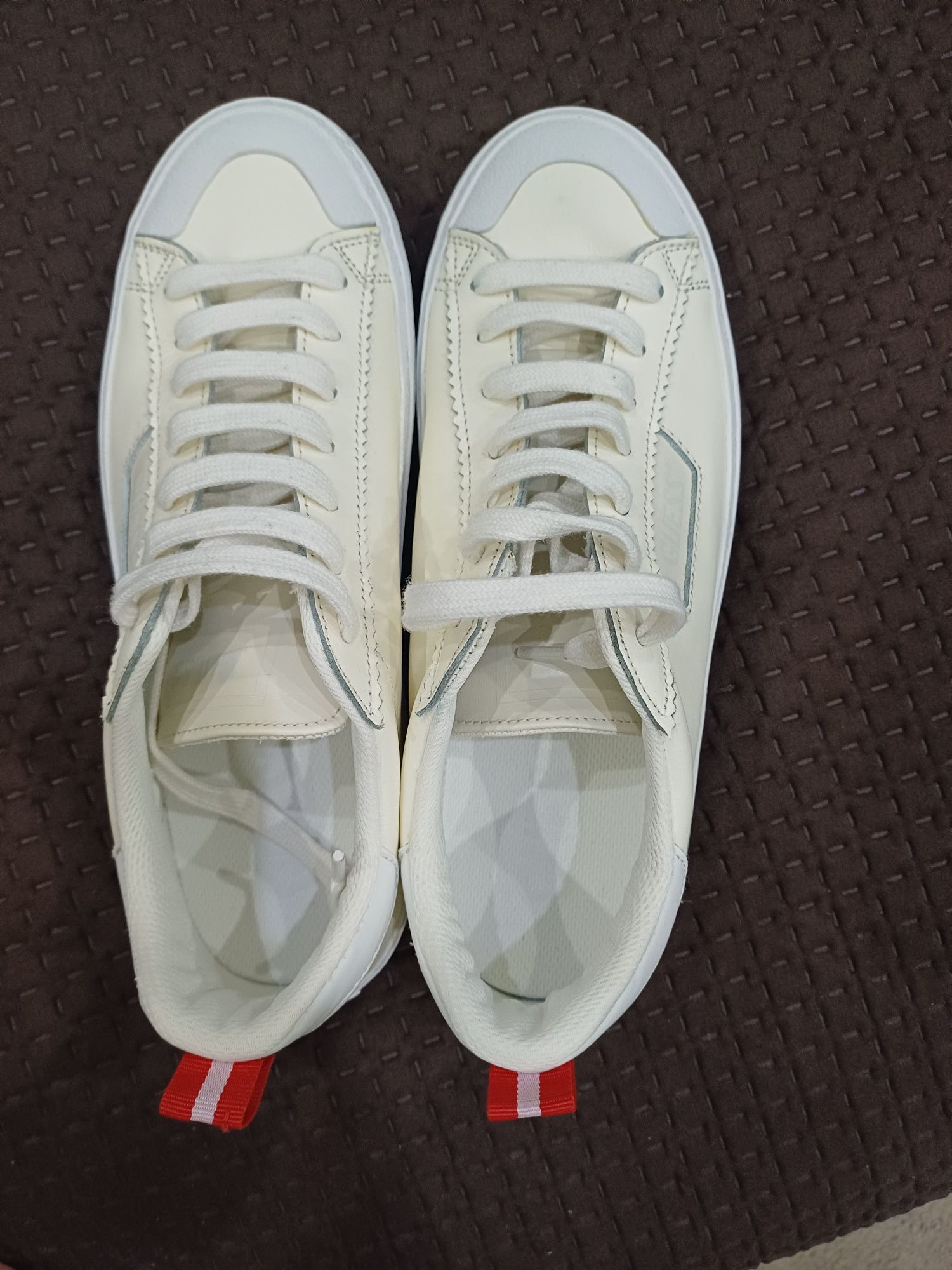 Мъжки кецове Guess