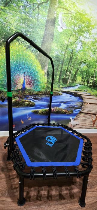 Продам  мощный  джампинг  почти новый