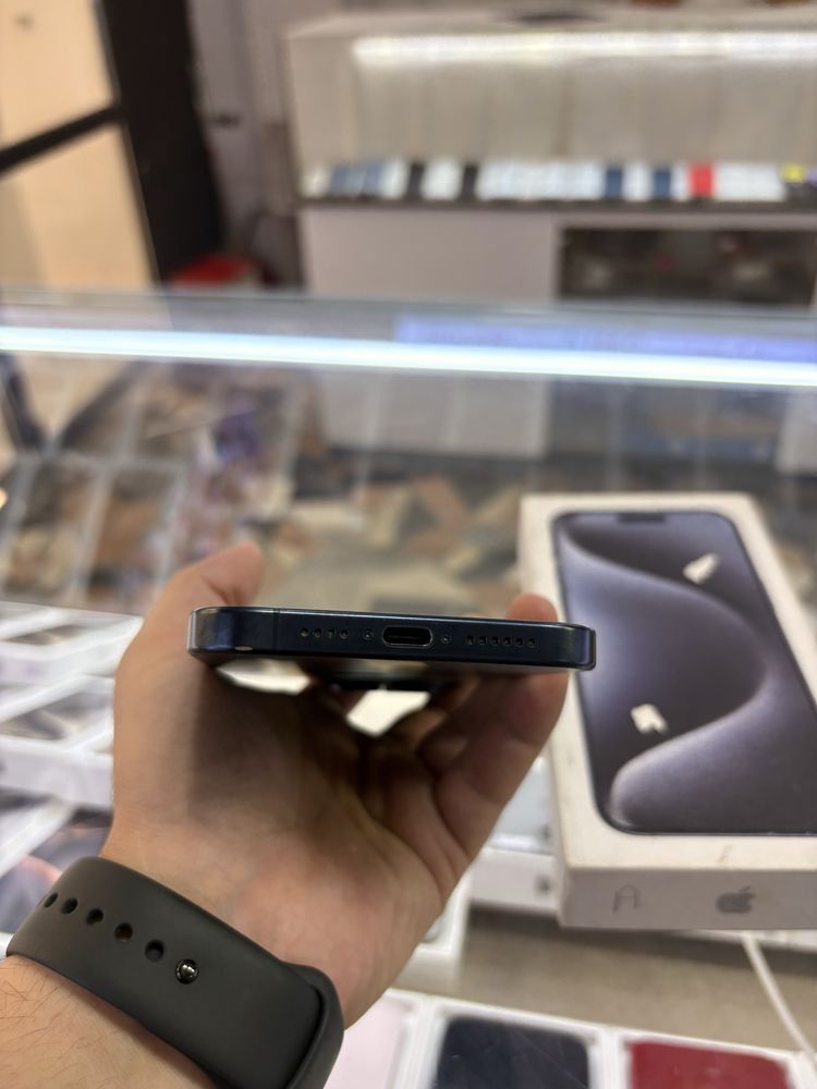 iPhone 15 Pro Max 256 gb blue