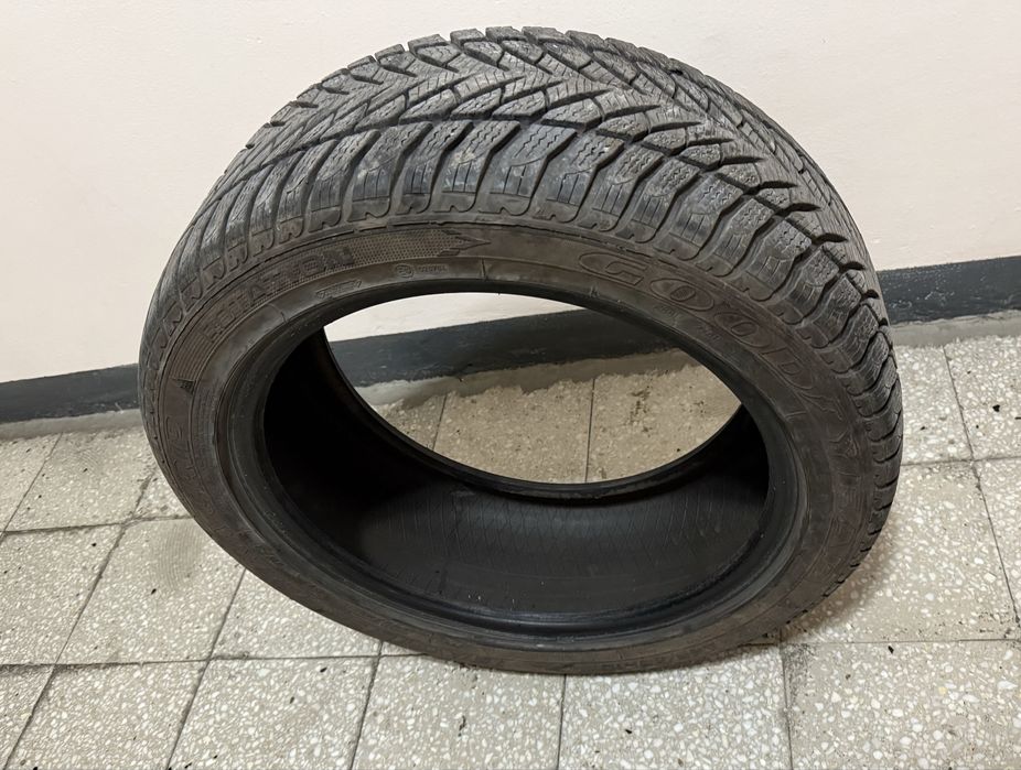 Зимна гума 245/45/18 Goodyear Eagle Ultra Grip