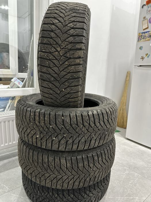 Зимняя резина 215/55R17 98T TRIANGLE icelink 23 года
