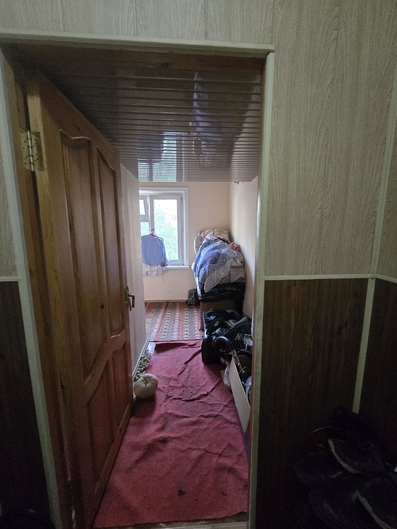Срочно продам  квартиру  сергели  5 2 ком зади  корзинки и метро  лини