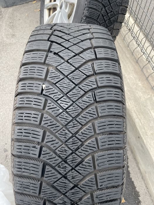 Jante Audi A4, A5, A6 echipate cu Anvelope Iarna 225/60/17 Pirelli