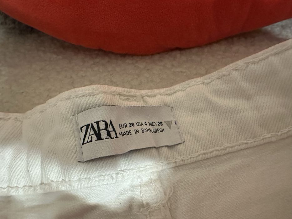 Къси панталонки Zara