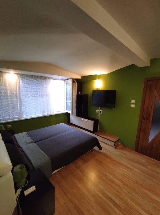 Едностаен апартамент, под наем, Център