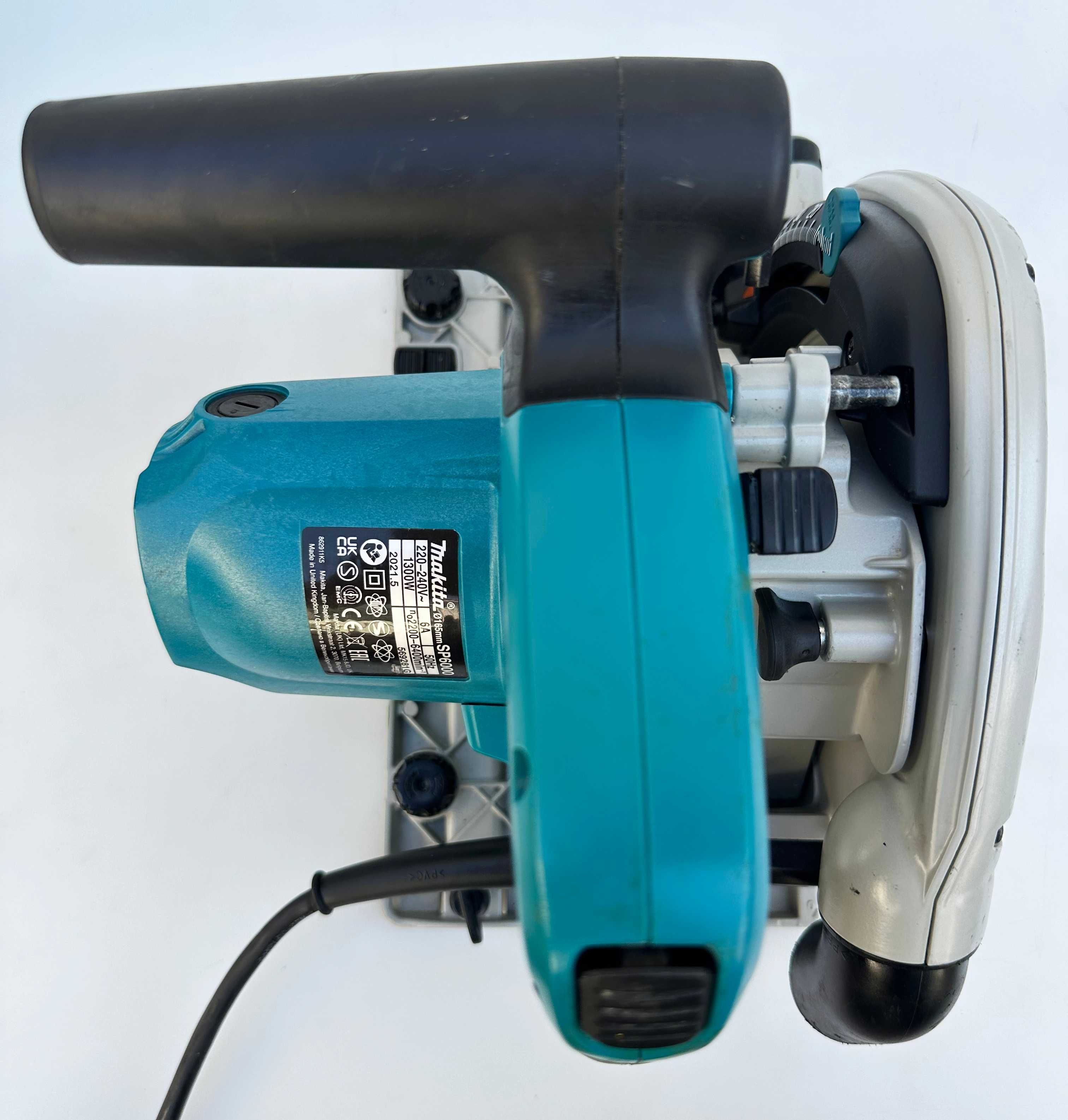 Makita SP6000 - Потапящ циркуляр 1300W перфектен!
