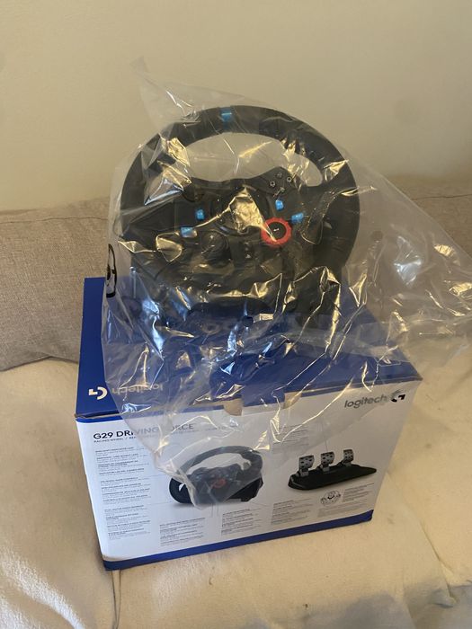 Vand volan Logitech